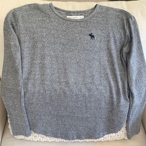Super soft, Abercrombie girls, lightweight sweater.